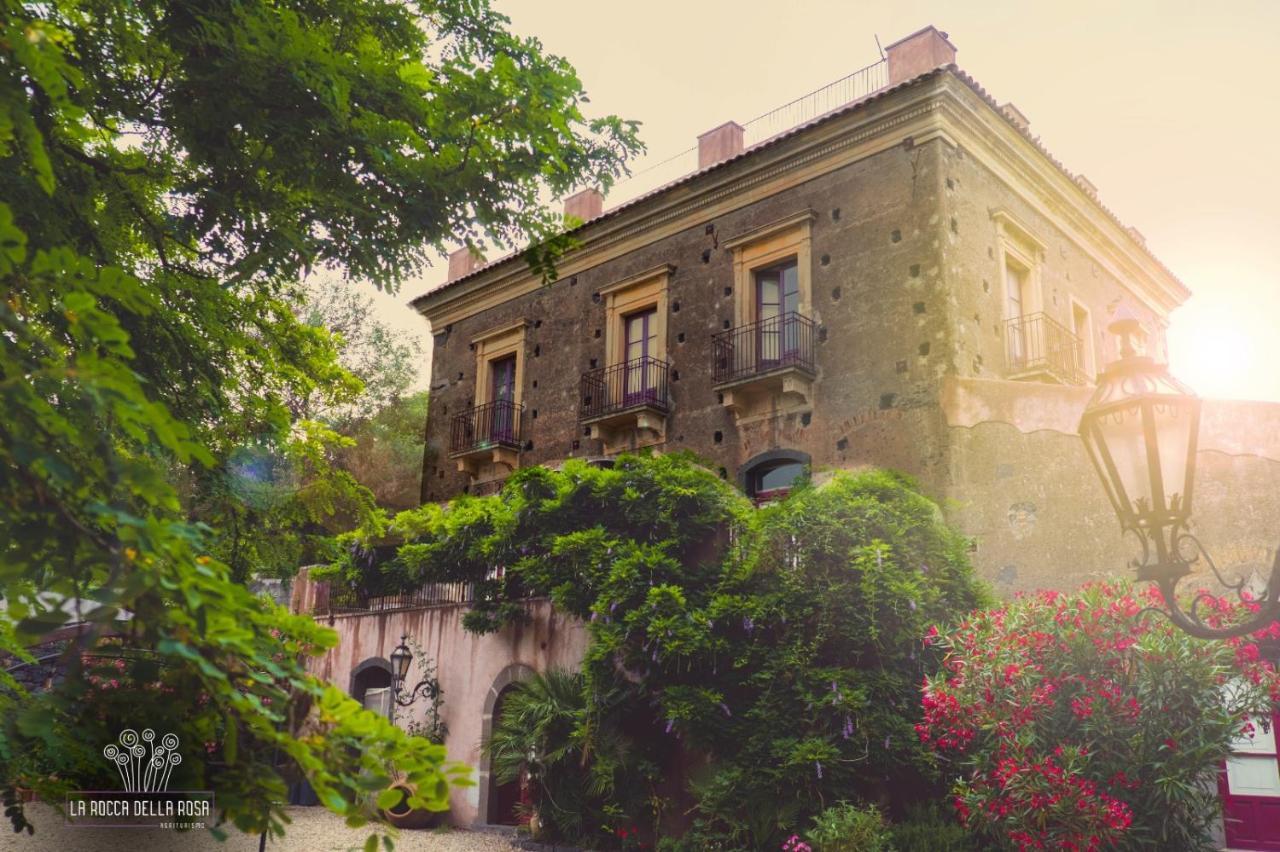 La Rocca Della Rosa Villa Zafferana Etnea Luaran gambar